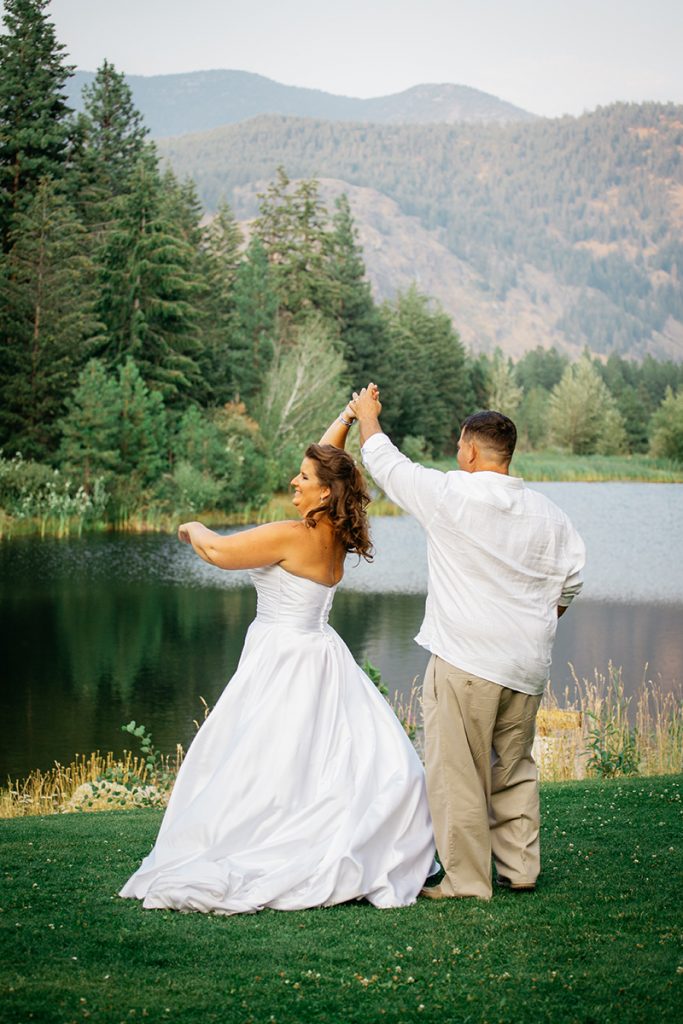 Freestone Inn Methow Valley Wedding