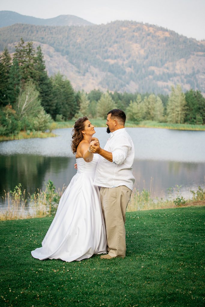 Freestone Inn Methow Valley Wedding