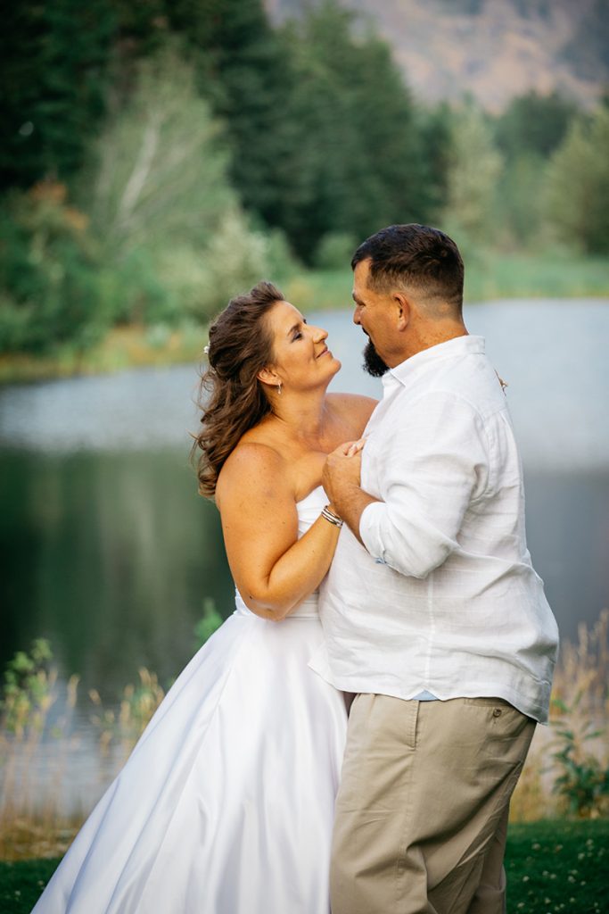 Freestone Inn Methow Valley Wedding