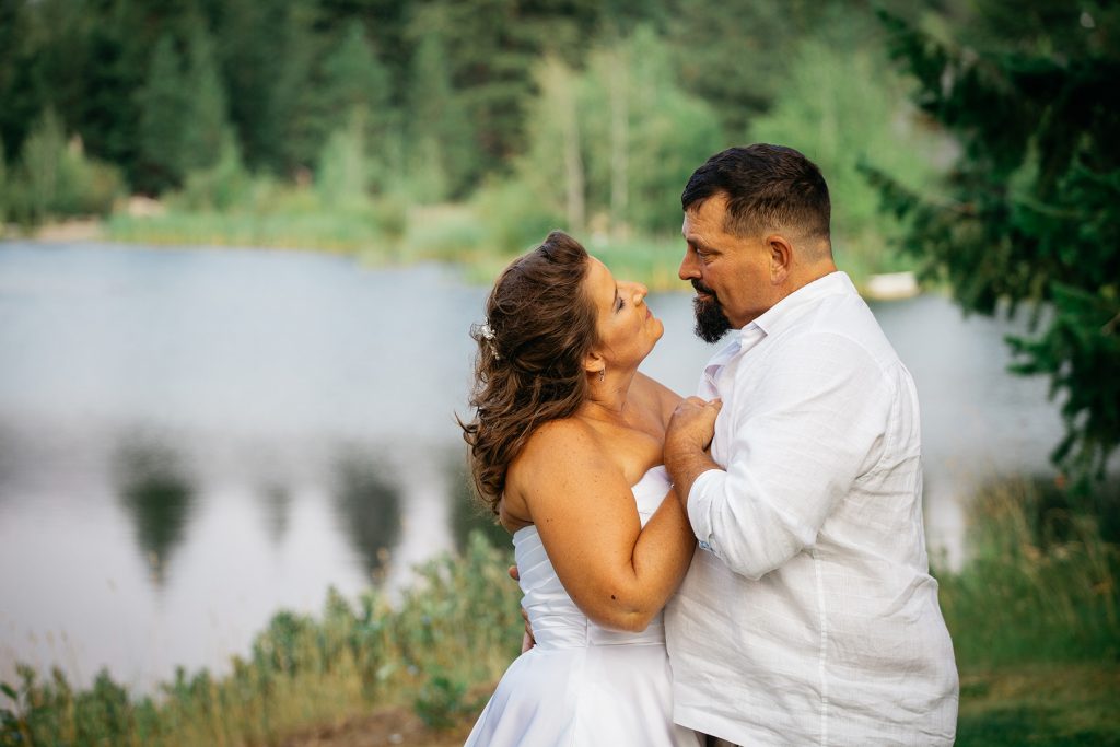 Freestone Inn Methow Valley Wedding
