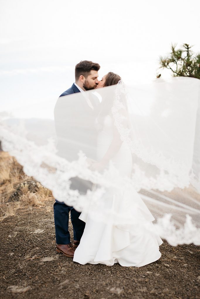 Sun Mountain Lodge Wedding Photographer