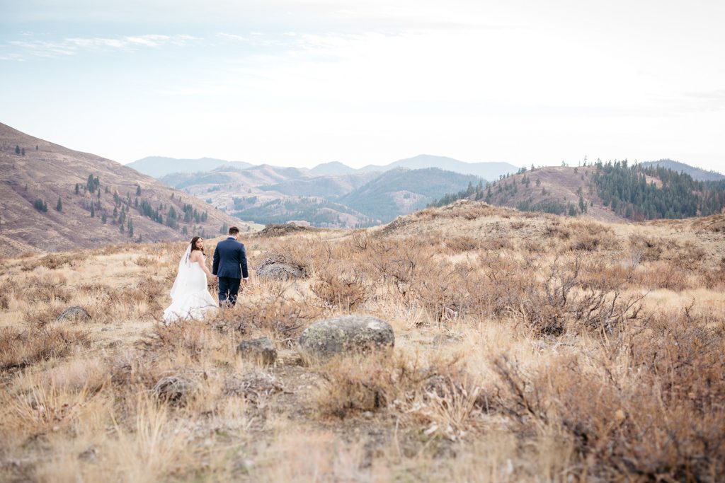 Sun Mountain Lodge Wedding Photographer