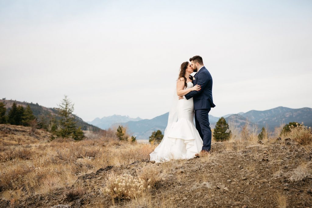 Sun Mountain Lodge Wedding Photographer