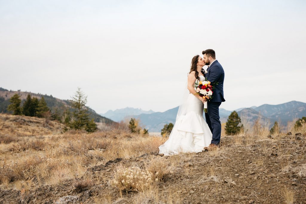 Sun Mountain Lodge Wedding Photographer