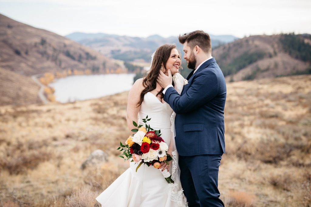 Sun Mountain Lodge Wedding Photographer