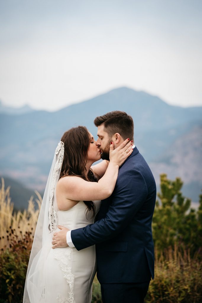 Sun Mountain Lodge Wedding Photographer