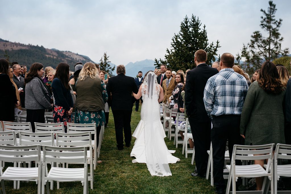 Sun Mountain Lodge Wedding Photographer
