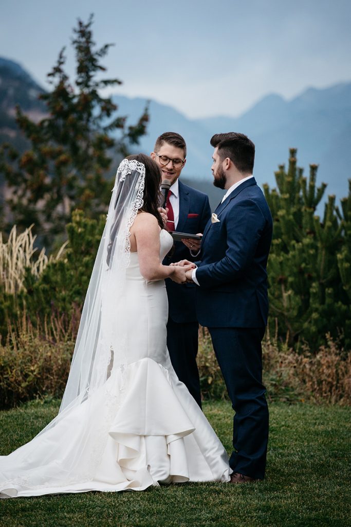 Sun Mountain Lodge Wedding Photographer
