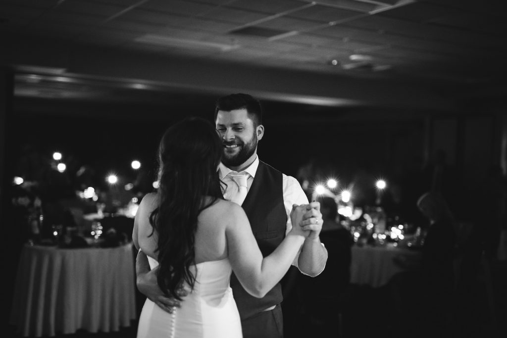 Sun Mountain Lodge Wedding Photographer