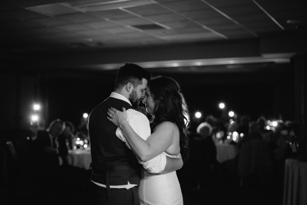 Sun Mountain Lodge Wedding Photographer