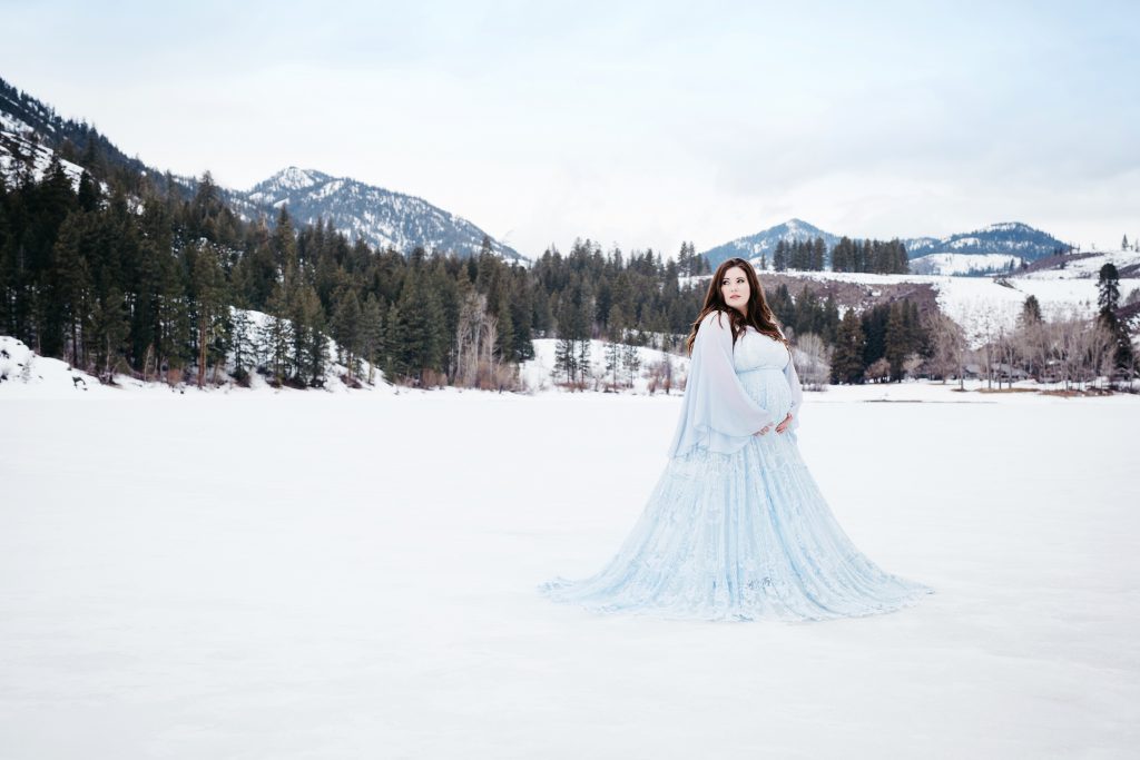 Methow Valley Maternity Photographer