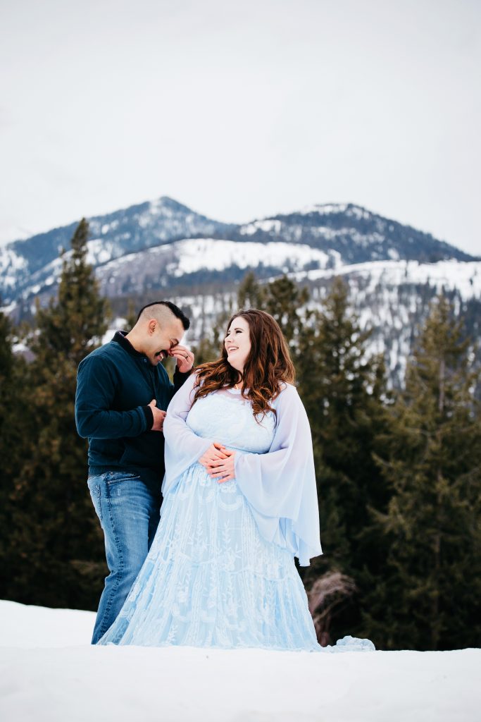 Methow Valley Maternity Photographer